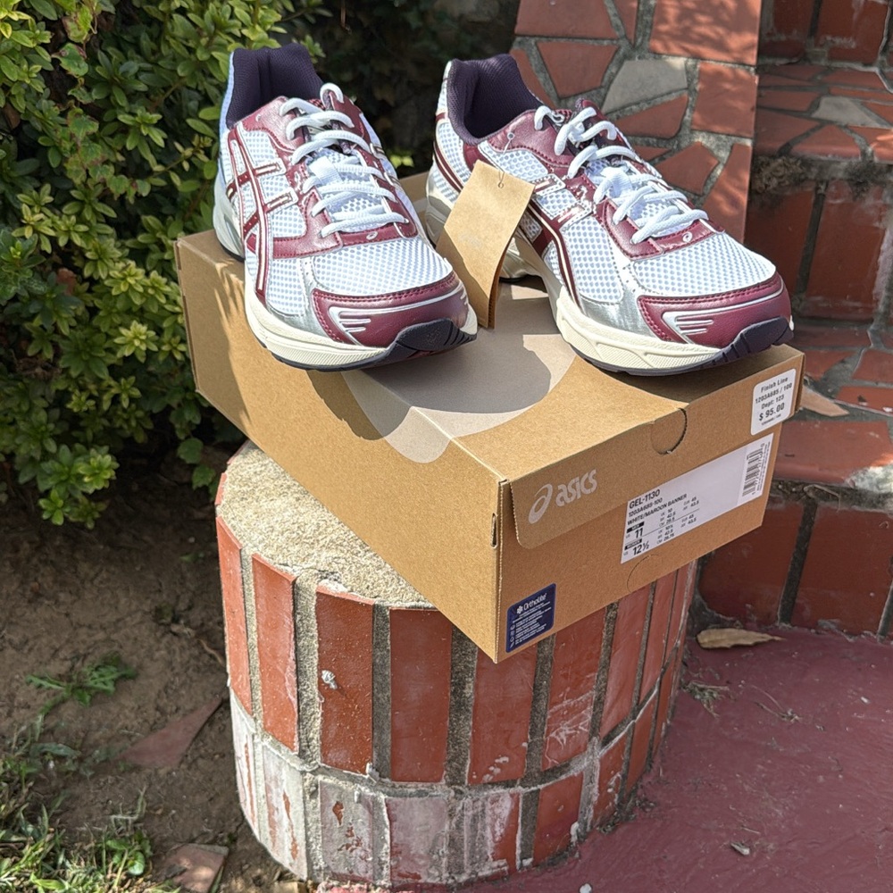 ASICS White and Maroon Athletic Shoes - Picture 4 of 4